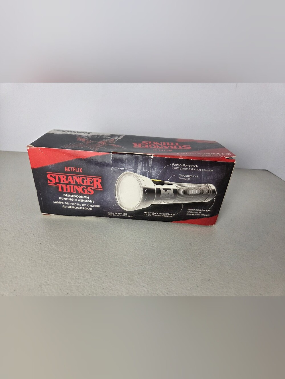 Stranger Things Demogorgon Retro/UV Energizer Flashlight 2021